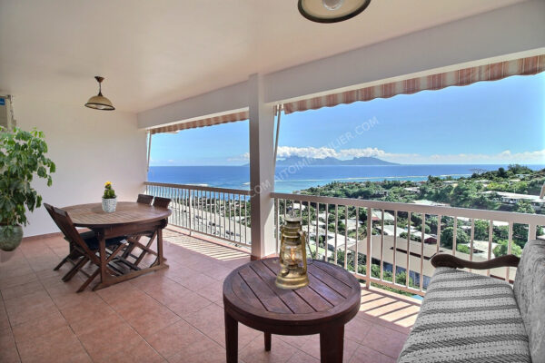 TAHITI. Vente Appartement PUNAAUIA - 3 pièces ET PISCINE.