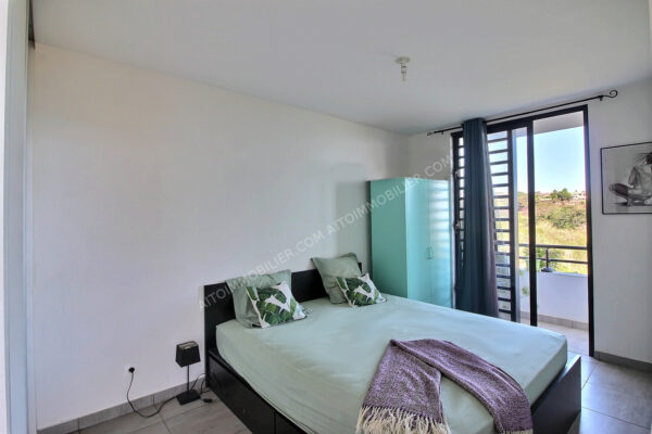 TAHITI. Papeete F3 à vendre 2 CHAMBRES PISCINE – Image 4