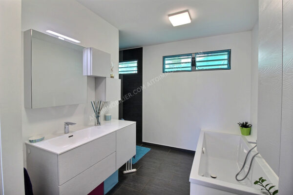 TAHITI. MAISON SURPAMATAI HILLS 3 CHAMBRES PISCINE – Image 4