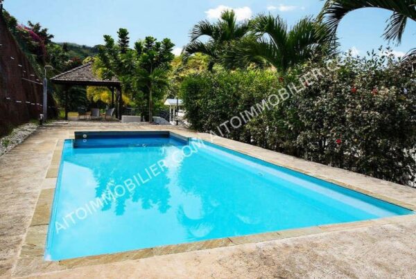 TAHITI. Sur les hauteurs de St Hilaire, résidence Tokerau, appartement de type F4 – Image 5