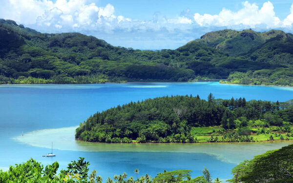 HUAHINE. Ventes et locations sur votre ile sous le vent.