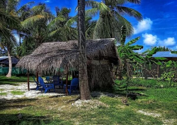 Rangiroa , Avatoru, French Polynesia. moanarani.camping – Image 2