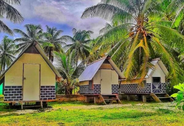 Rangiroa , Avatoru, French Polynesia. moanarani.camping – Image 6