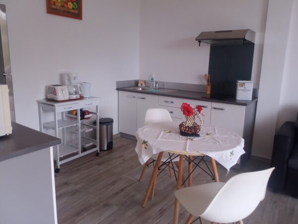 TAHITI A louer en location saisonnière logement de 60 M2, à Punaauia en hauteur – Image 5